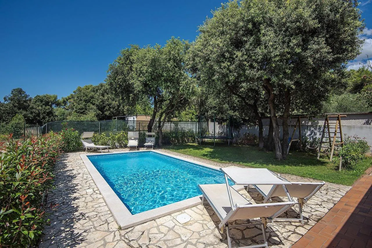 Villa Mit Beheiztem Privatpool, Bbq, Darts Medulin Croatia
